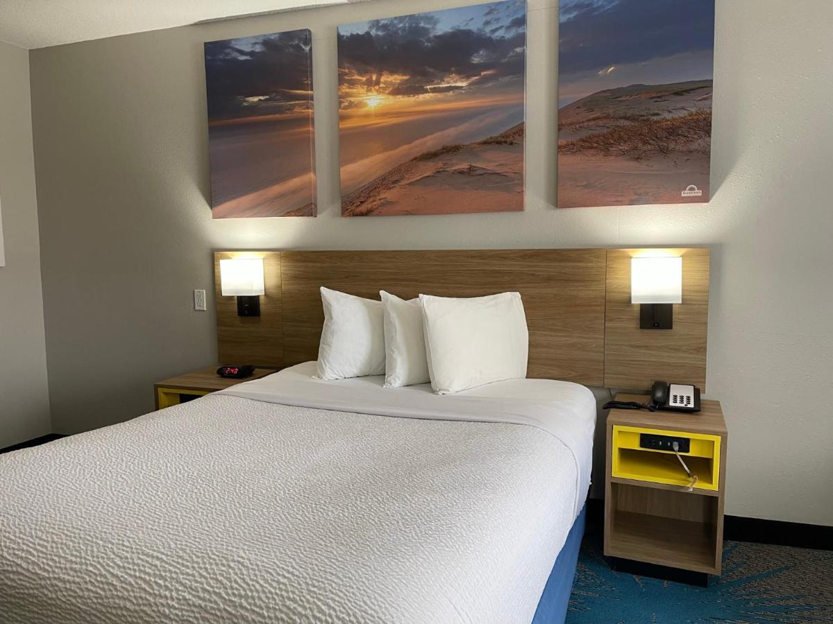 Days Inn By Wyndham Colby Exteriér fotografie