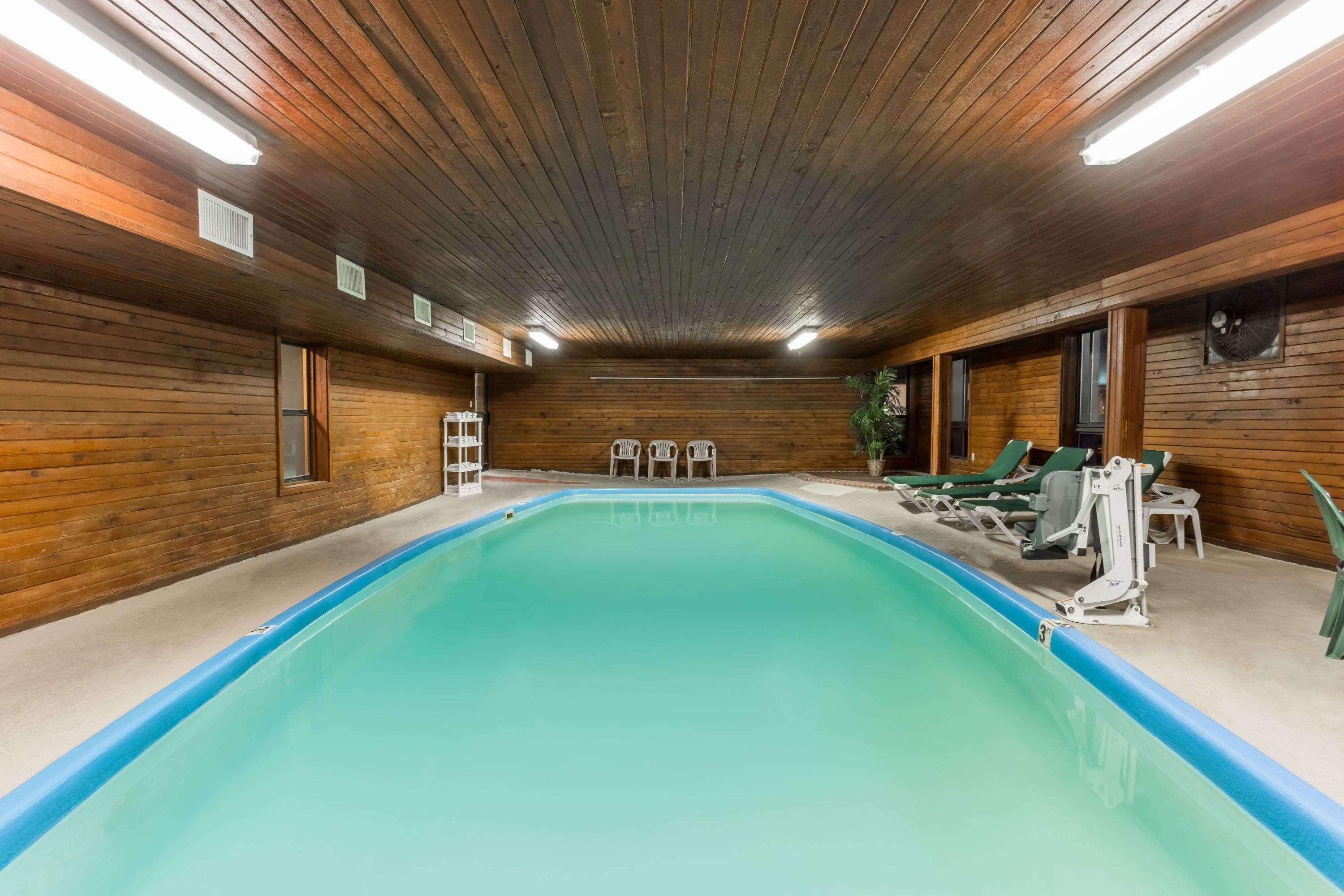 Days Inn By Wyndham Colby Exteriér fotografie
